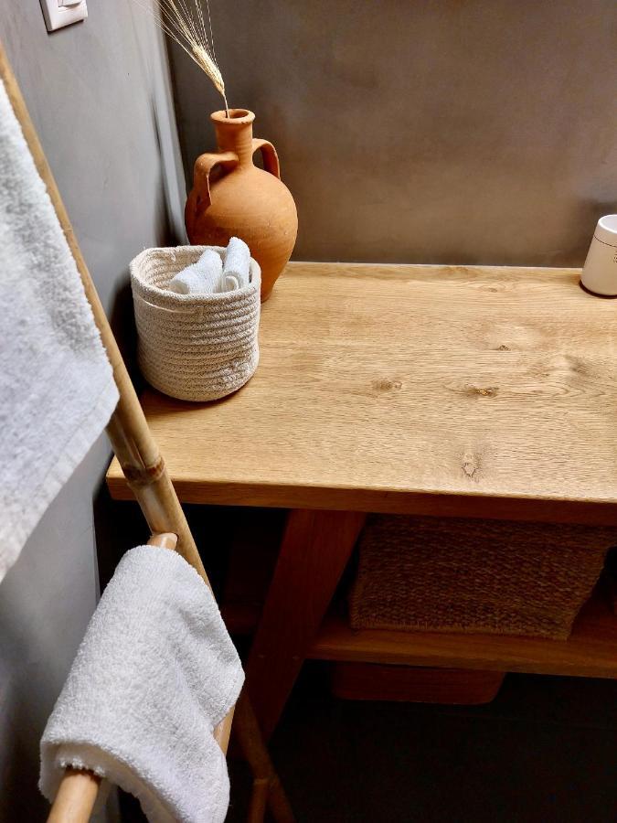 Christina-Anna Athens City Center Walking Distance To Everywhere And Acropolis, In One Of The Most Favorable Locations By National Gardens And Zoo, Hellenic Parliament In Syntagma And Stylish Exquisite Kolonaki Cozy Renovated Apartment Eksteriør billede