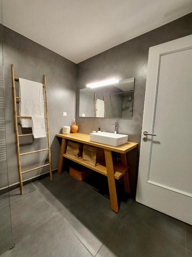 Christina-Anna Athens City Center Walking Distance To Everywhere And Acropolis, In One Of The Most Favorable Locations By National Gardens And Zoo, Hellenic Parliament In Syntagma And Stylish Exquisite Kolonaki Cozy Renovated Apartment Eksteriør billede