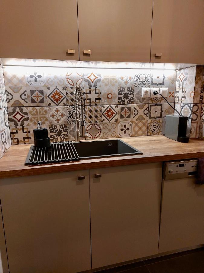 Christina-Anna Athens City Center Walking Distance To Everywhere And Acropolis, In One Of The Most Favorable Locations By National Gardens And Zoo, Hellenic Parliament In Syntagma And Stylish Exquisite Kolonaki Cozy Renovated Apartment Eksteriør billede