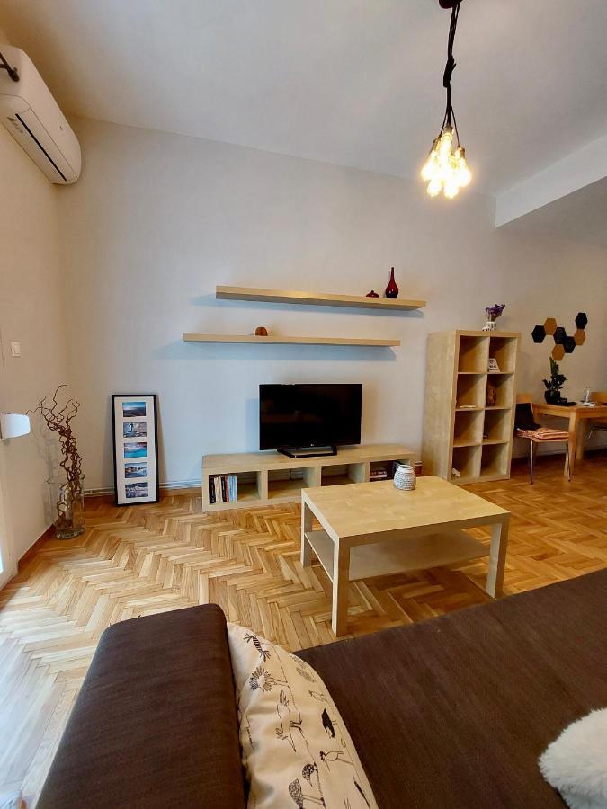 Christina-Anna Athens City Center Walking Distance To Everywhere And Acropolis, In One Of The Most Favorable Locations By National Gardens And Zoo, Hellenic Parliament In Syntagma And Stylish Exquisite Kolonaki Cozy Renovated Apartment Eksteriør billede